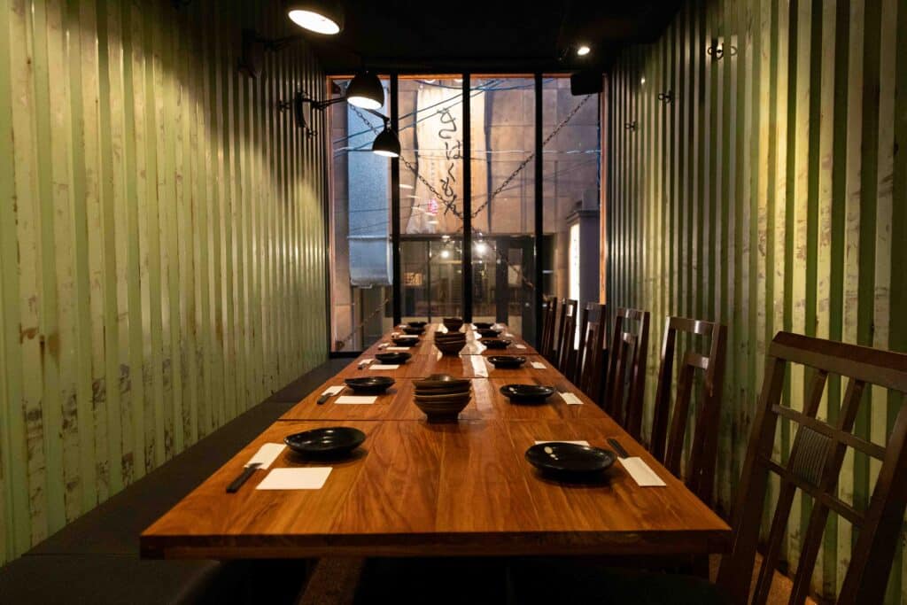 【公式】はかた野菜巻き串 きばくもん 栄店