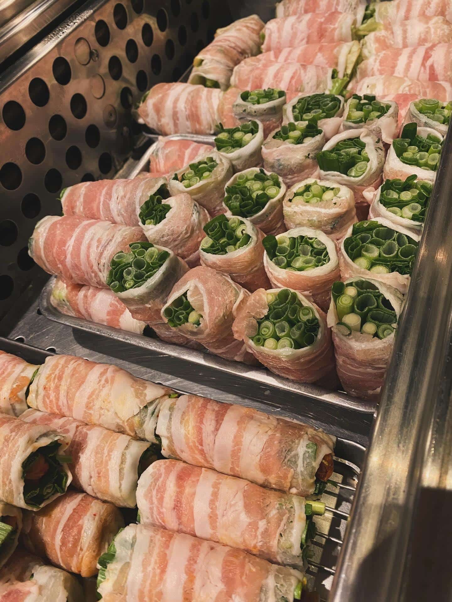 栄でお店をお探しならきばくもんへ！@野菜巻き串/栄／フルーツ酎ハイ／居酒屋博多野菜巻き串といえばきばくもん